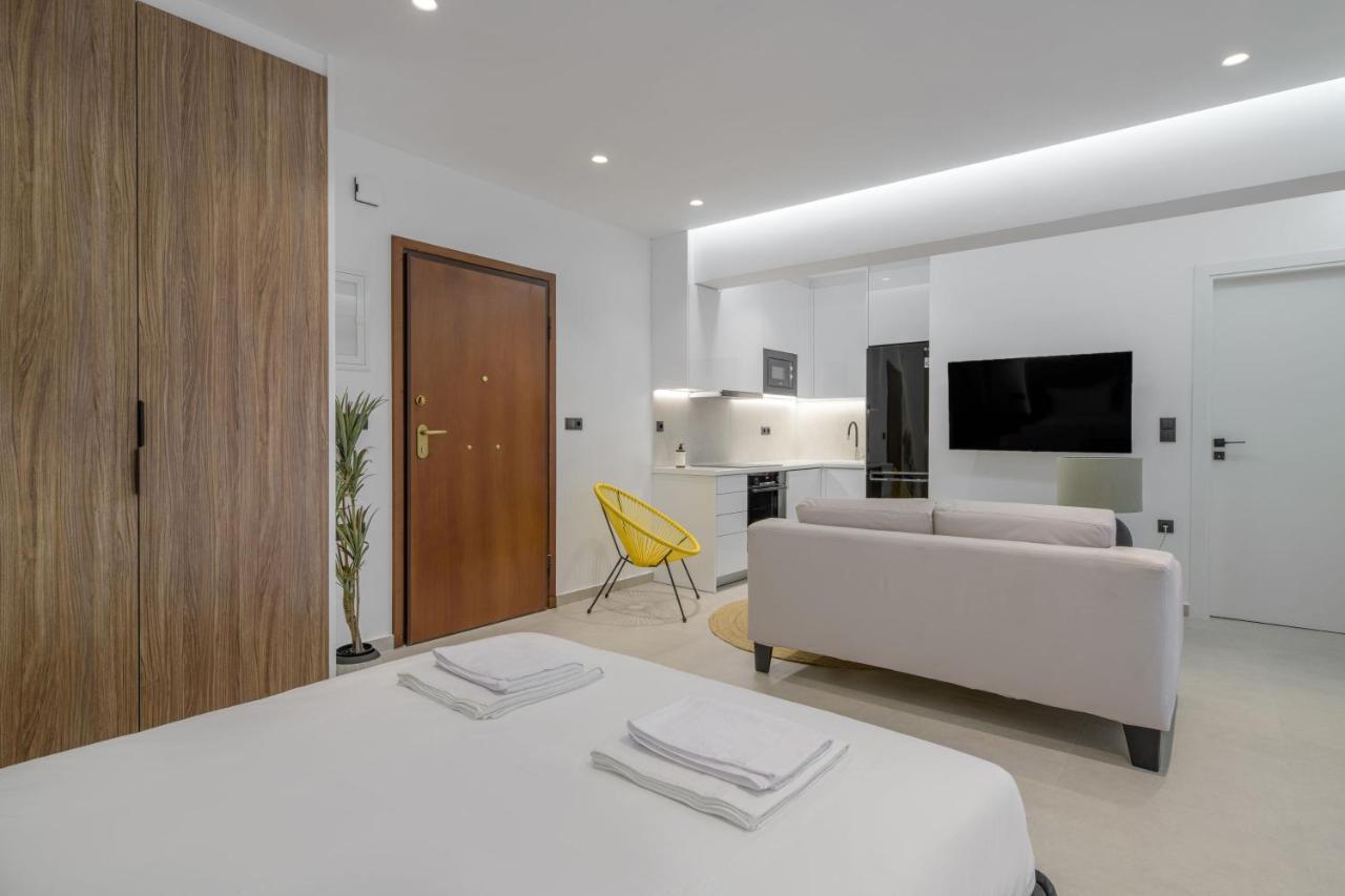 Loom Suite Downtown Атина Екстериор снимка
